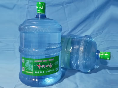蘭山冰泉山泉水   